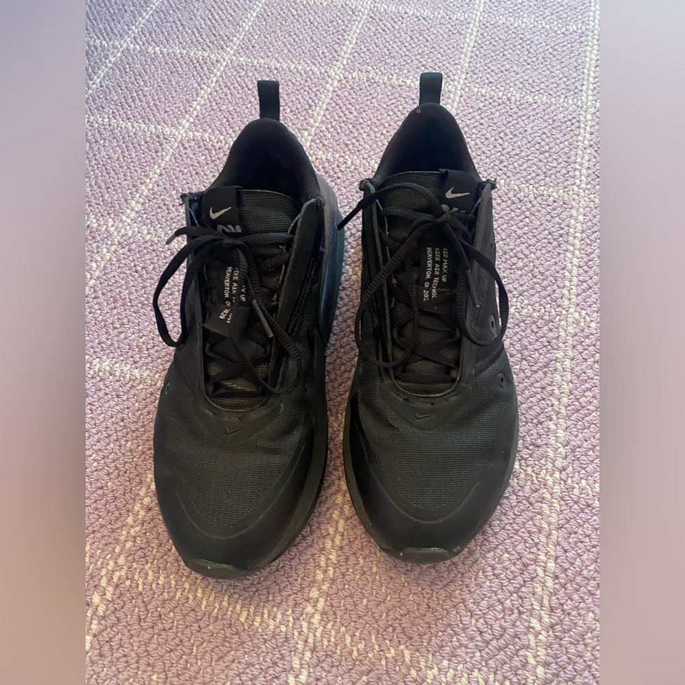 Nike air max black sneakers
